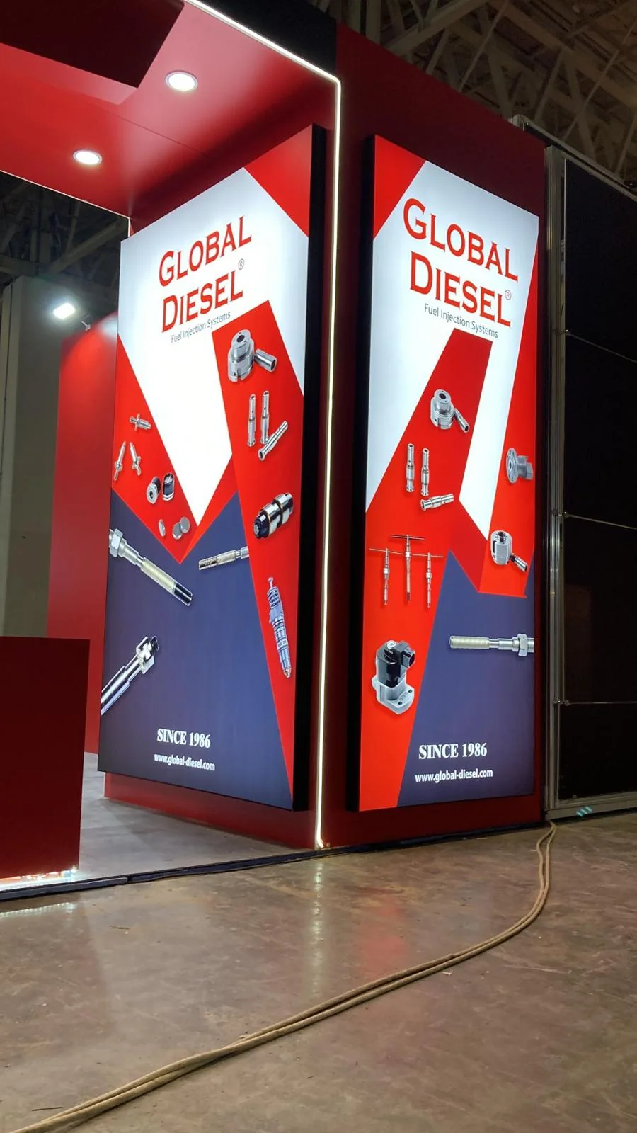 Tek taraflı lightbox vitrin etkisi